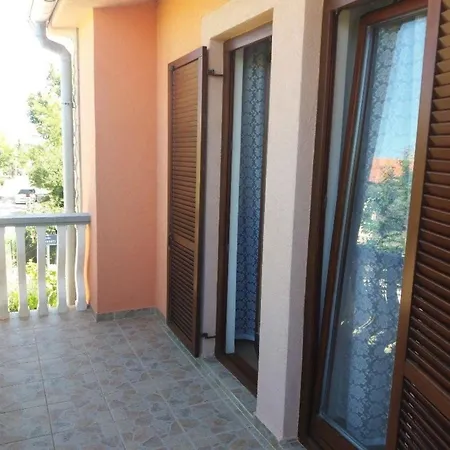 In Privlaka Mit Garten Und Grill * Privlaka (Zadar)
